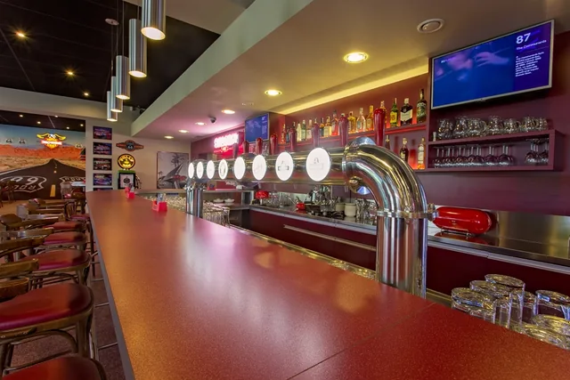 SALOON PUB - bar