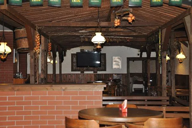 WESTERN SALOON 3