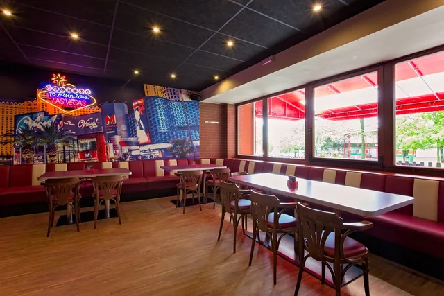 SALOON PUB - část Las Vegas 3