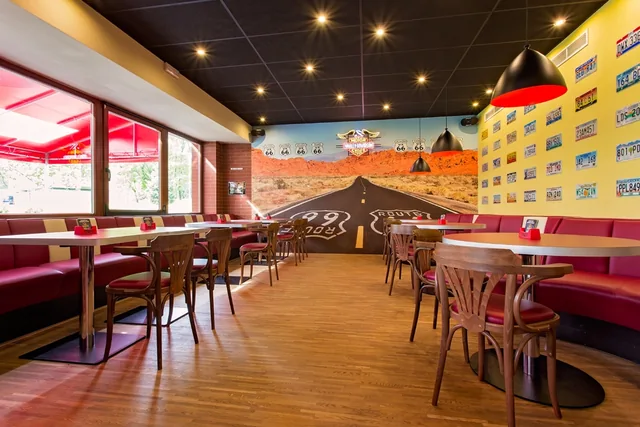 SALOON PUB - část Route 66